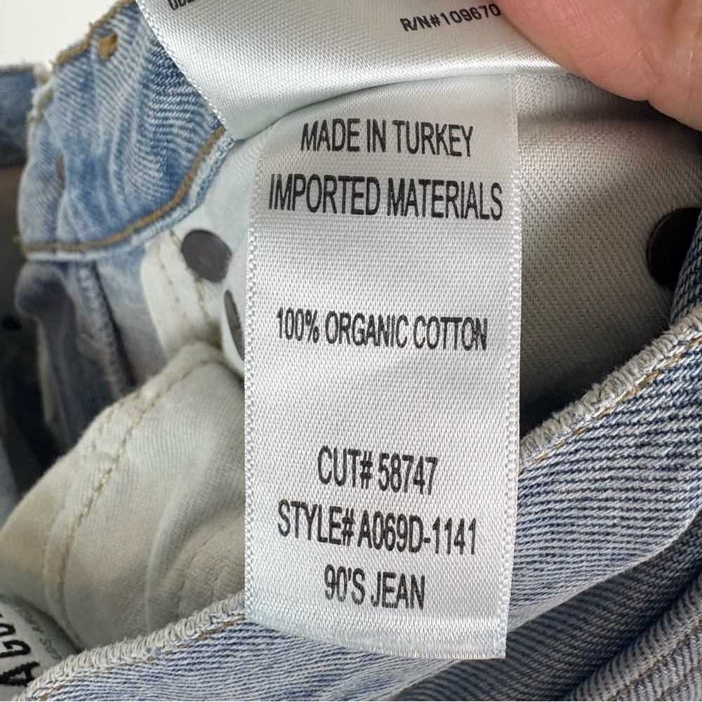 Agolde 90s Jean Button Fly Jeans Size 23 Distressed Straight Leg Cotton Blue - Picture 8 of 8